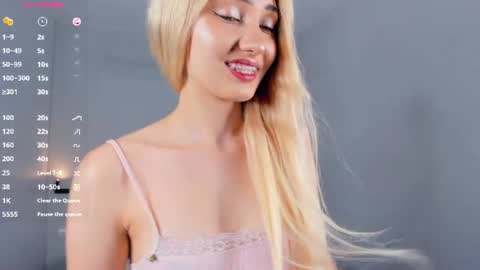 Mia online show from 07-16-26, 02:56