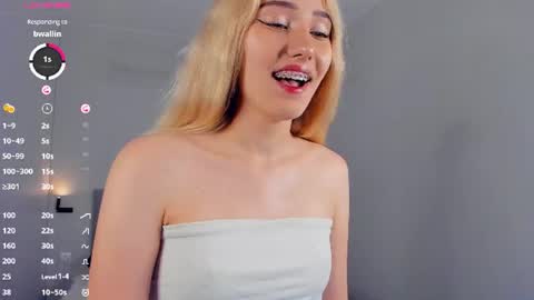 Mia online show from 07-26-26, 02:13