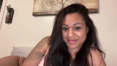 Snapshot of baristachicka28 chatting on 02-05-25, 01:04 chicka online show from 02-05-25, 01:04