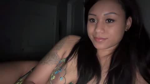 Snapshot of baristachicka28 chatting on 02-26-25, 01:32 chicka online show from 02-26-25, 01:32