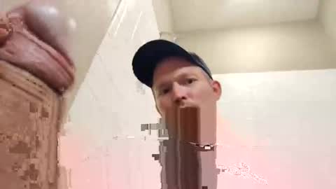 Snapshot of barniemay1 chatting on 09-28-25, 02:28 barniemay1 online show from 09-28-25, 02:28