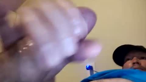 Snapshot of barniemay1 chatting on 10-30-25, 07:54 barniemay1 online show from 10-30-25, 07:54