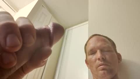 Snapshot of barniemay1 chatting on 06-09-26, 03:07 barniemay1 online show from 06-09-26, 03:07