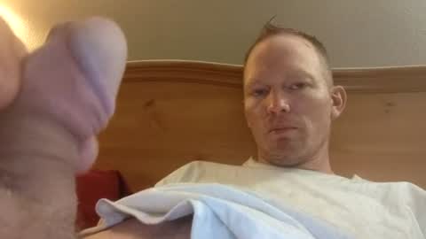 Snapshot of barniemay1 chatting on 08-05-26, 07:33 barniemay1 online show from 08-05-26, 07:33
