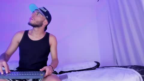 Bruce  online show from 03-08-25, 08:22