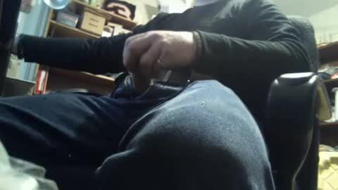 Snapshot of bartender3127 chatting on 12-30-24, 04:08 bartender3127 online show from 12-30-24, 04:08