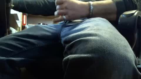 Snapshot of bartender3127 chatting on 03-04-25, 04:41 bartender3127 online show from 03-04-25, 04:41