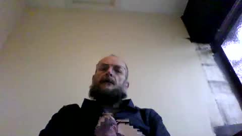 Snapshot of basiccamguy chatting on 01-01-25, 09:39 basiccamguy online show from 01-01-25, 09:39