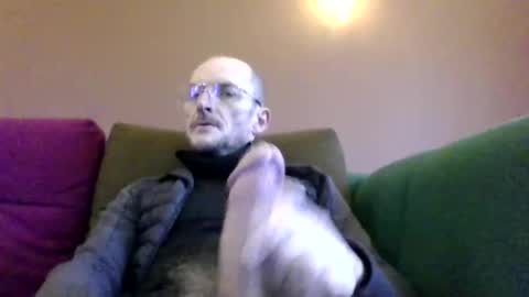Snapshot of basiccamguy chatting on 01-22-25, 02:46 basiccamguy online show from 01-22-25, 02:46