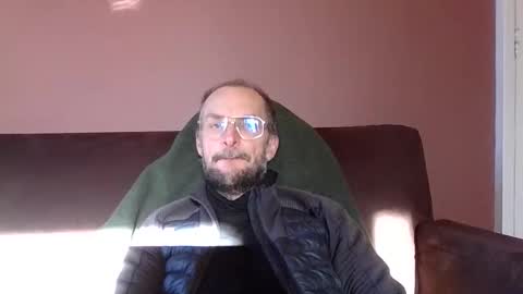 Snapshot of basiccamguy chatting on 11-26-25, 11:55 basiccamguy online show from 11-26-25, 11:55