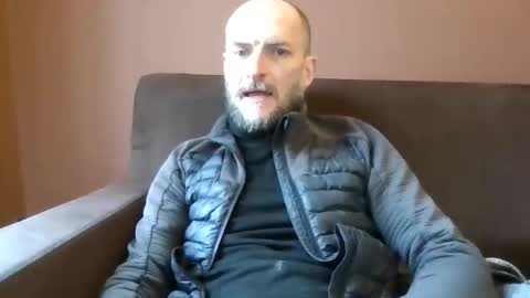 Snapshot of basiccamguy chatting on 12-15-25, 10:30 basiccamguy online show from 12-15-25, 10:30