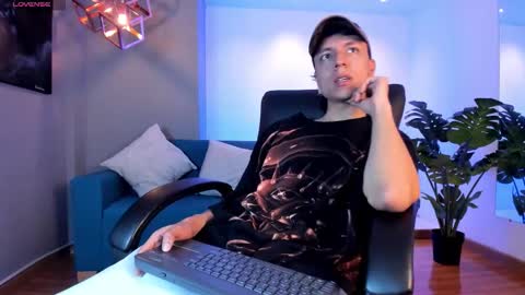 Snapshot of basthiianxxx chatting on 11-30-25, 11:36 Basthiian online show from 11-30-25, 11:36