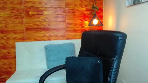 Snapshot of bastiaan_28 chatting on 01-05-25, 08:21 Bastian online show from 01-05-25, 08:21