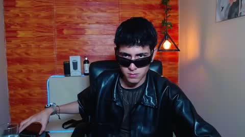 Snapshot of bastiaan_28 chatting on 01-22-25, 07:03 Bastian online show from 01-22-25, 07:03