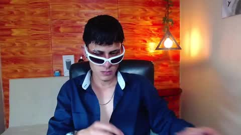 Snapshot of bastiaan_28 chatting on 02-10-25, 01:46 Bastian online show from 02-10-25, 01:46