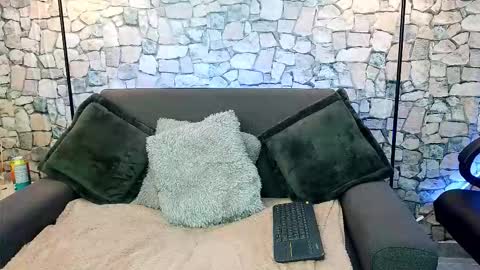 Snapshot of bastiaan_28 chatting on 11-21-25, 04:55 Bastian online show from 11-21-25, 04:55