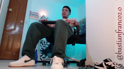 Bastian Independent Model online show from 12-03-24, 04:47