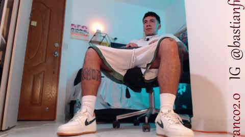 Bastian Independent Model online show from 12-19-24, 04:34