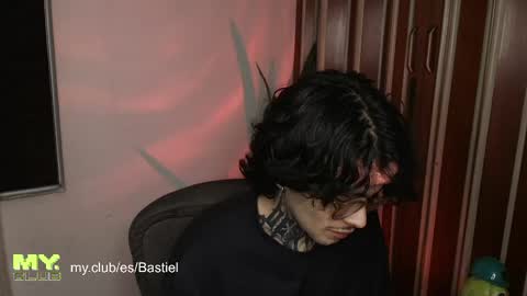 Snapshot of bastiel_ chatting on 05-09-26, 03:01 Bastiel online show from 05-09-26, 03:01