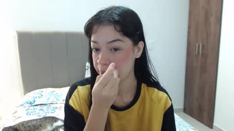 Snapshot of bat_777 chatting on 10-30-25, 03:08 Aron online show from 10-30-25, 03:08