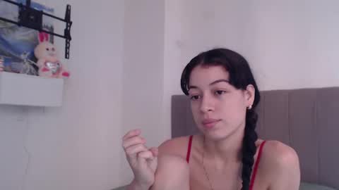 Snapshot of bat_777 chatting on 12-17-25, 08:26 Aron online show from 12-17-25, 08:26