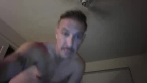 Snapshot of batboy2121 chatting on 11-22-25, 01:26 babtboy2121 online show from 11-22-25, 01:26