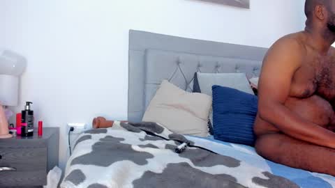 Idaly and Carlos online show from 09-13-25, 02:17