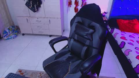    online show from 10-26-25, 12:27