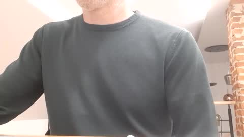 Snapshot of baxter78 chatting on 04-17-26, 11:52 baxter78 online show from 04-17-26, 11:52
