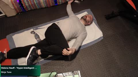 bazzz_8 online show from 12-18-24, 07:30