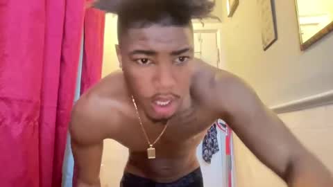 Snapshot of bb_colin chatting on 01-08-25, 02:46 bb_colin online show from 01-08-25, 02:46