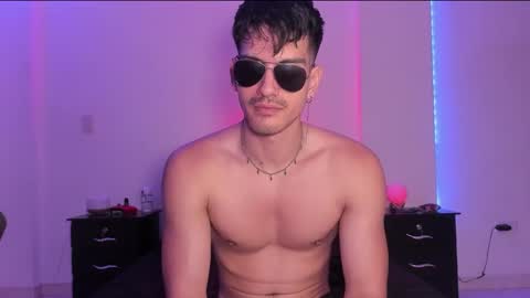 Valentino online show from 01-30-25, 12:18