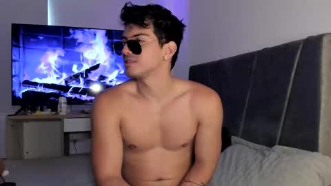 Valentino online show from 10-21-25, 09:15