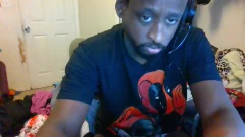 rocker n queen online show from 12-16-24, 03:00