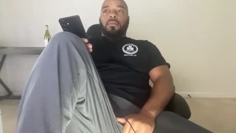 Snapshot of bbcfun44 chatting on 05-10-26, 12:43 Zaddy online show from 05-10-26, 12:43