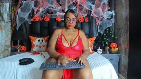 Bbwlatina01 online show from 10-21-25, 12:28