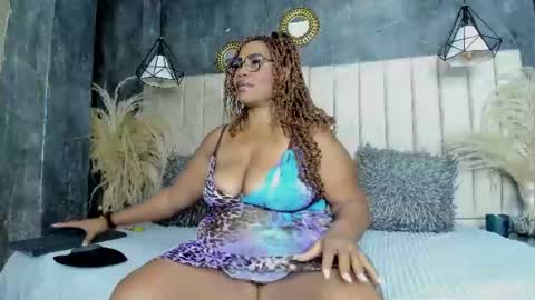 Snapshot of bbwlatina01 chatting on 07-17-26, 11:50 Bbwlatina01 online show from 07-17-26, 11:50