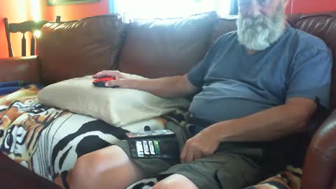 Snapshot of bbwlvr16 chatting on 09-13-25, 07:46 bbwlvr16 online show from 09-13-25, 07:46