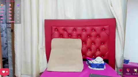 Snapshot of bbwsalome chatting on 09-26-25, 08:57 Salome online show from 09-26-25, 08:57