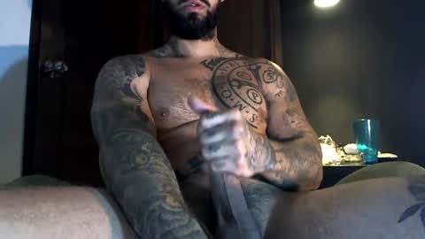 Snapshot of bby044 chatting on 02-12-25, 11:07 bby044 online show from 02-12-25, 11:07