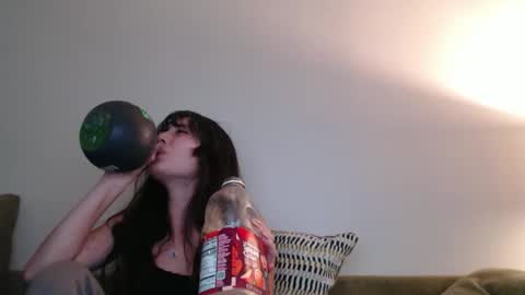 Snapshot of bby_julesss chatting on 11-20-25, 09:25 bby_julesss online show from 11-20-25, 09:25