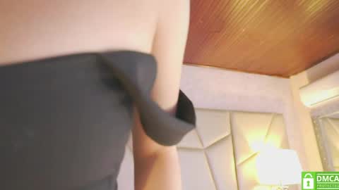 Snapshot of be_curiouss_ chatting on 05-30-26, 12:02 Helena Evan online show from 05-30-26, 12:02