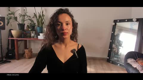 Snapshot of be_lov chatting on 03-11-25, 12:28 Call me Bells Next Stream on Wednesday Feb 26 online show from 03-11-25, 12:28