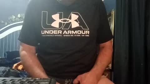 Snapshot of beaatoffbob chatting on 11-27-25, 09:44 beaatoffbob online show from 11-27-25, 09:44