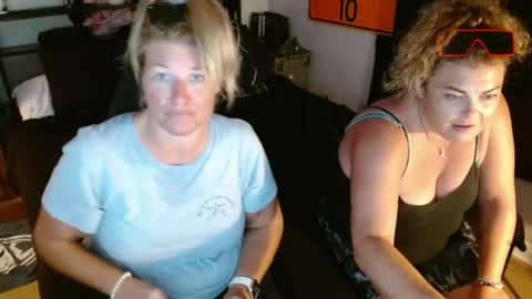 Shower Confessions online show from 07-25-26, 12:53