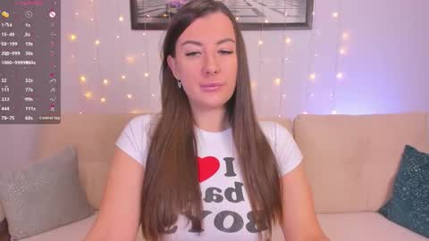 Lola online show from 11-30-25, 07:12