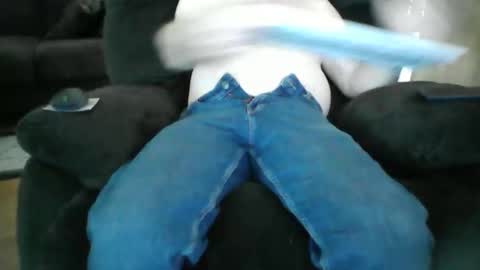 Snapshot of beachguy38 chatting on 02-21-26, 03:13 beachguy38 online show from 02-21-26, 03:13