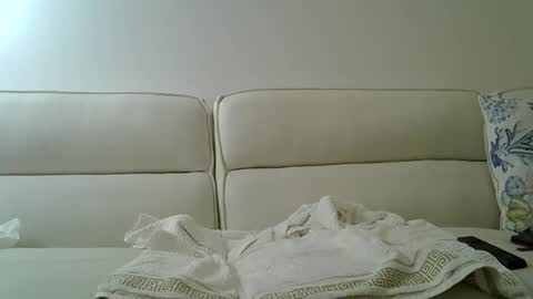 Snapshot of beachlover39 chatting on 05-06-26, 02:40 Beachlover39 online show from 05-06-26, 02:40