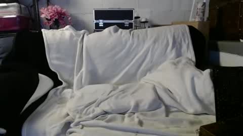 BeachyMILF online show from 05-20-26, 12:55