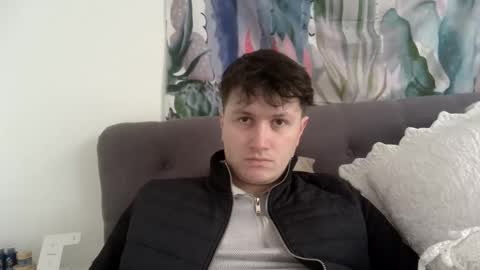 Snapshot of beanontoast chatting on 02-19-25, 03:05 James online show from 02-19-25, 03:05